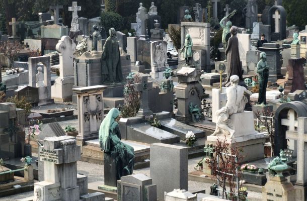 Statue cimiteriali